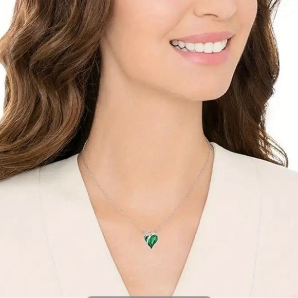 Silver Emerald Green Jade Infinity Love Pendant For Women - Picture 4 of 10